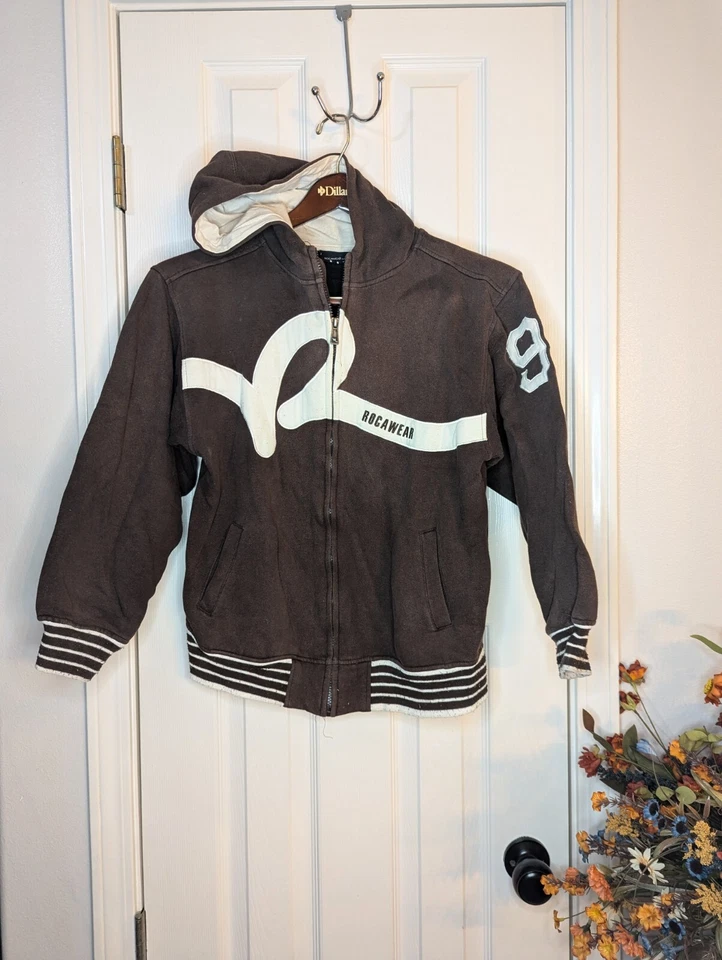 Chaqueta Universitaria De Lana Rocawear De Colección Talla Grande Juvenil 14/16 Negra Streetwear Y2K Foto 1 de 4