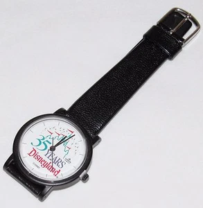 Brand New Fully Functional Vintage Lorus V511 Disneyland 35 Years Quartz Watch - Picture 1 of 4