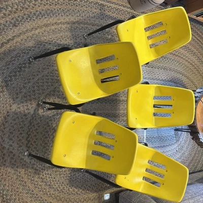 5 Vintage Virco Hard Plastic Children’s Chair Set 12”, Arts Crafts, Home School - Image 1 of 4