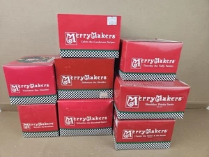 LOTE DE 8 PIEZAS Departamento 56 Felices Navidad - Colección Decoración Vacacional  - Imagen 1 de 6