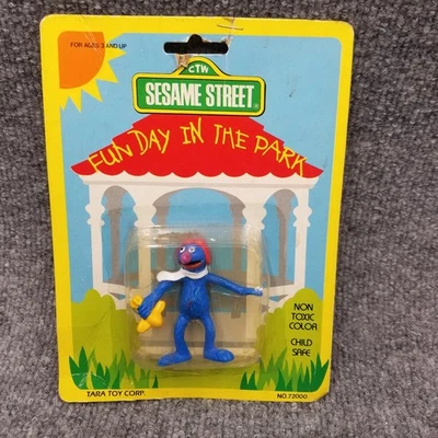 Boneco Grover Tara Toy Sesame Street Fun Day in the Park mini colecionáveis #72000 - Imagem 1 de 4