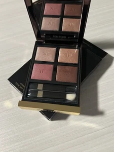Tom Ford Eye Color Quad Eyeshadow Palette - 42 Hazy Sensuality - .21 oz / 6 g - Picture 1 of 7