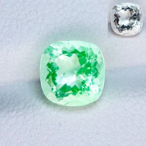 1.14 Ct Cushion 6.9 x 6.7 MM White to Neon Green Changing HYALITE OPAL - Picture 1 of 5