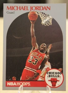 1990-91 NBA Hoops MICHAEL JORDAN Card #65 Chicago Bulls - Picture 1 of 2