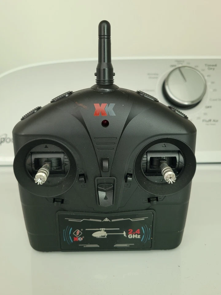 WLToys V 912-A - Transmisor - Funciona perfecto - Limpio - Sin corrosión de la batería Foto 1 de 4