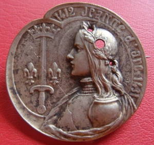 Antigua insignia religiosa de plata de JEANA DE ARCO/JOAN DE ARC firmada por A. Bargas - Imagen 1 de 24