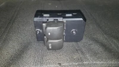 Interruptor de puerta delantera izquierda del conductor ventana del conductor se adapta 05-09 MONTANA 131799 Foto 1 de 2