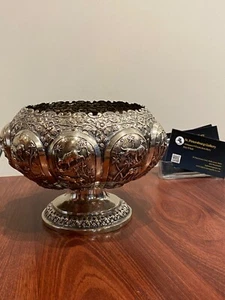 Fine & Rare Antique XIXc Silver Indian Kutchi Style Vase. Khadarabad, India. - Bild 1 von 14