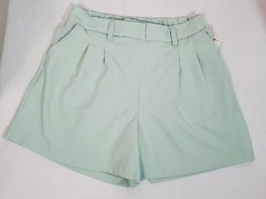 Pantalones Cortos Para Mujer Junior Talla Mediana Verde Menta Plisados Elegantes ¡Nuevos! - Imagen 1 de 4
