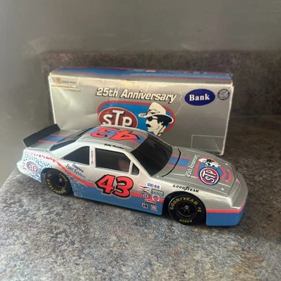 Bobby Hamilton STP 25th Anniversary 1984 Blue/Red #43 Action 1:24 NASCAR Diecast - Image 1 of 4