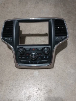 Jeep Grand Cherokee 2014-2016 aire acondicionado controles de calefacción/bisel central para pantalla de 8,4 Foto 1 de 4