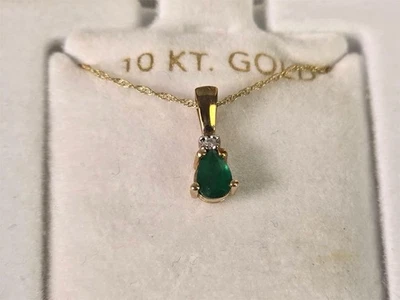 10K Gold Chain 18" .6 G, Natural Emerald & Diamond Pendant Necklace 1/3cttw .7 G - Image 1 of 4