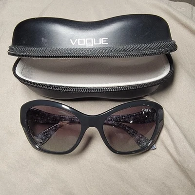 Auténticas gafas de sol Vogue VO2918-S W44/11 negras hechas en Italia excelente estado Foto 1 de 4