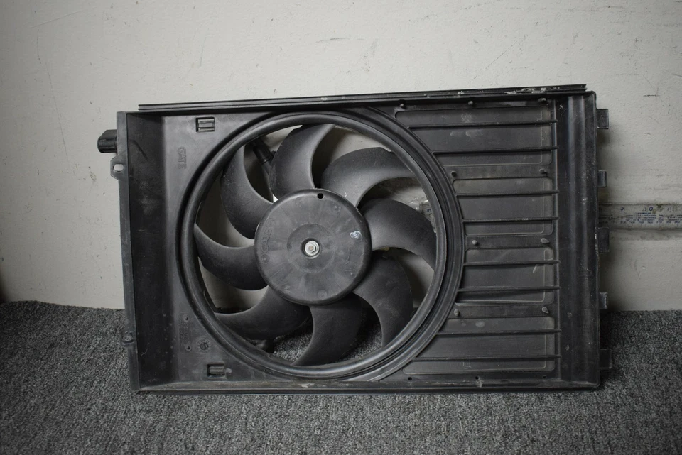 1999-2005 Porsche 911 Blower Fan Assembly for Engine Compartment 997 624 046 01 - Image 1 of 4