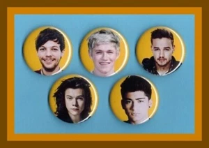 One Direction / 5 x 31mm Badges / Pins - Set 5 - Live While We're Young - Picture 1 of 2