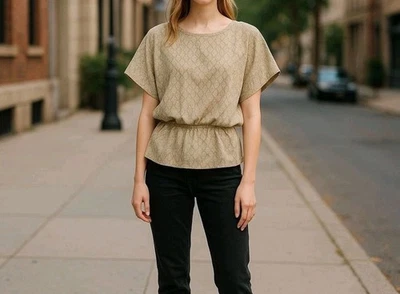 Top Connected Apparel para mujer talla grande beige hombros fríos forrado Foto 1 de 4