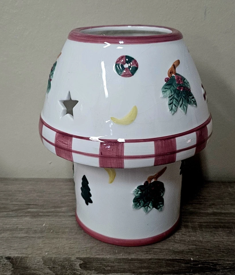 复古陶瓷圣诞烛台带灯罩 9 英寸高  — 第 1/4 张图片