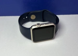 Apple Watch Serie 7000 Modelo A1554 42mm - BATERÍA DEFECTUOSA - para piezas o reparación - Imagen 1 de 12
