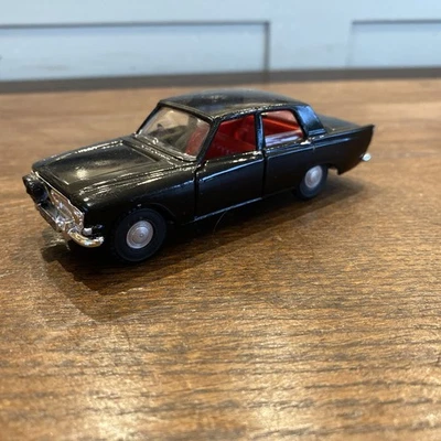 Coche de policía vintage Triang Spot-On 1:42 270 Ford Zephyr Six negro. #1049 Foto 1 de 4