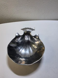 Vintage RWP Armetale Wilton Co. Metal Clamshell Fish Shaped Dish Bowl Pewter - Picture 1 of 5