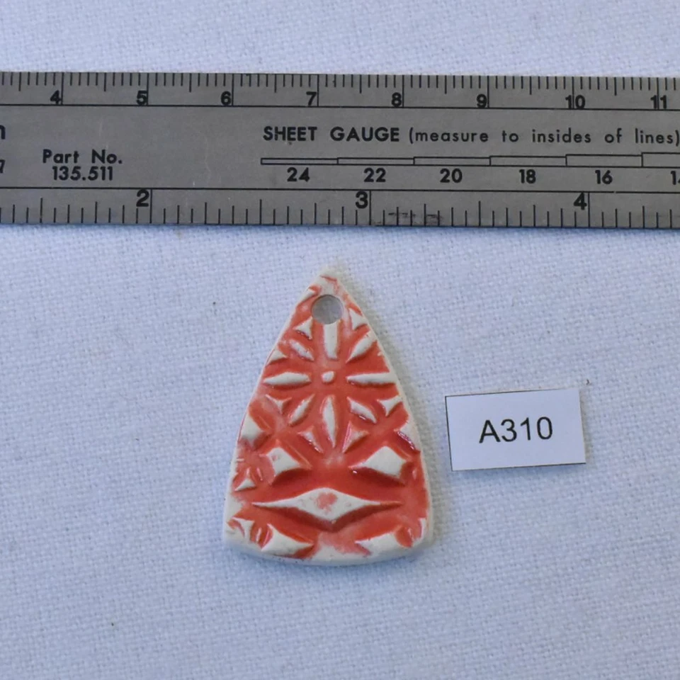 Colgante de porcelana hecho a mano Foto 1 de 1