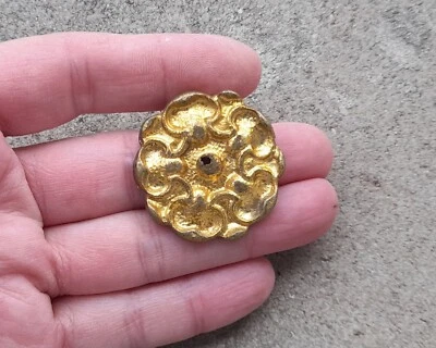 Ancien élément décoration cache clou, en BRONZE pour meubles, pendule...N°60 - Photo 1/4