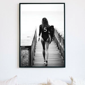 B&W Surfing Fashion Girl Art Poster Print. Perfect home Decor - Foto 1 di 7