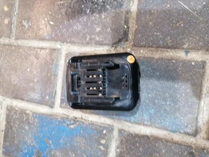 Makita BL1040 10,8v 12v 4.0Ah akku vermutlich defekt - Bild 1 von 5