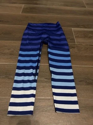 Leggings K-Deer Medianos Capri Rayas Azul Pequeño Foto 1 de 2