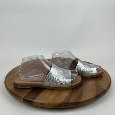 Nuevas sandalias para mujer Andre Assous Fran Featherweights de cuero plateado talla 37 Foto 1 de 4