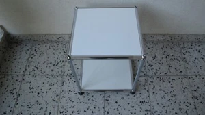 USM-HALLER Beistelltisch weiß Würfel Tisch TV-Rack Büro - Bild 1 von 6