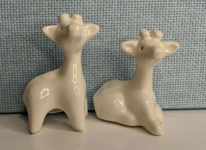 Modern Art Style Giraffe Salt And Pepper Shakers - Picture 1 of 4