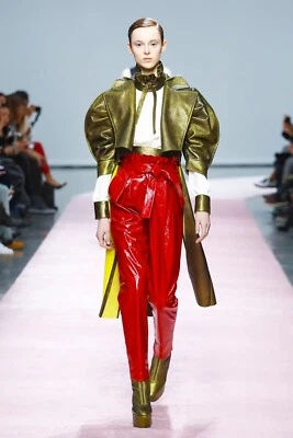 Pantalones DROMe charol enchapado con cinturón rojo talla S hechos en Italia NUEVOS $1900 Foto 1 de 4