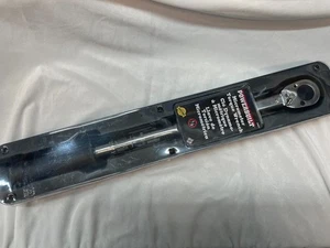 Powerbuilt 1/2 Inch Drive Micrometer Ratcheting Torque Wrench (10-150 ftlb) - Picture 1 of 6
