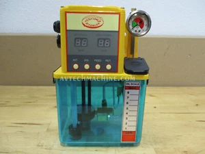 TM-301CFW-T2P Yeong Dien Lubrication Pump 2L Tank 110V - Picture 1 of 4