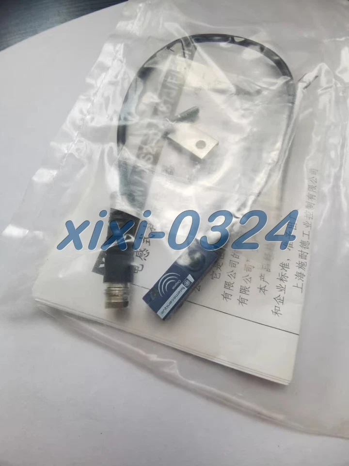 1PCS  NEW  Telemecanique  XS7J1A1PAL01M8C  proximity switch  DHL shipping - Image 1 of 4