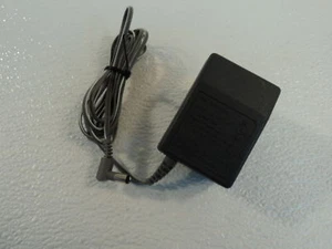 Panasonic AC DC Netzteil Adapter Ladegerät schwarz Eingang 120 V Ausgang 9 V KX-TCA1 - Bild 1 von 6