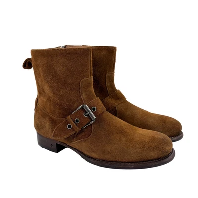 Botas masculinas John Varvatos Essex com fivela de camurça artesanal tamanho 8.5 marrom feitas na Itália - Imagem 1 de 4