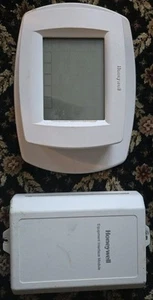 Honeywell VisionPro IAQ & EIM Used TH9421C1004 & THM5421C1008 - Picture 1 of 4