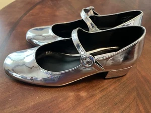 Planos Steve Madden Silver Cyndi Mary Jane talla 7,5 cromados - Imagen 1 de 10