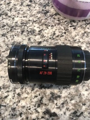 Sakar MC Auto Zoom 1:3.9 f=28-200 mm Camera Lens - Image 1 of 3