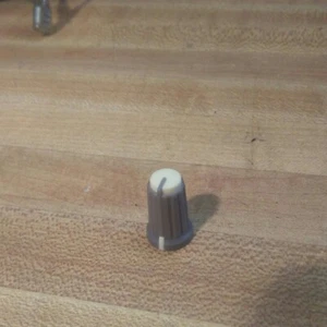 Yamaha EMX 212s effect mixer knob - Picture 1 of 2