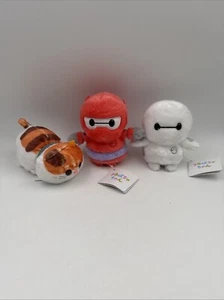 Disney Store Japan: Set of 3 Urupocha: Baymax, Armor Baymax, and Mochi (J2) - Picture 1 of 7