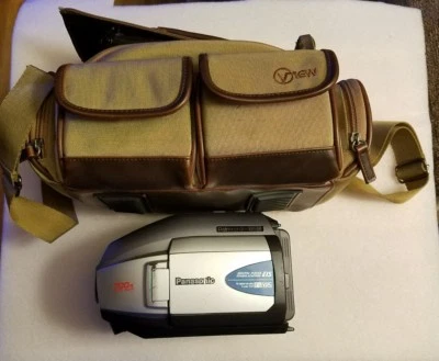 PANASONIC MODEL PV-L352D VHS-C PALMCORDER / CAMCORDER W 700x ZOOM with case. - Image 1 of 4