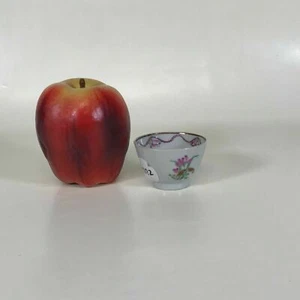 18th Century Chinese Export Porcelain Little Bowl  - Picture 1 of 6