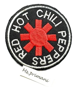 RED HOT CHILI PEPPERS ASTERISK Patch Embroidered Iron On Jeans Hat Badge - Foto 1 di 2