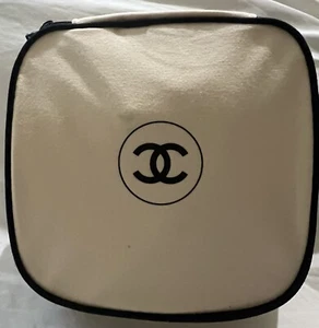 New Authentic CHANEL Cosmetic Makeup Bag Case Storage Bag Travel Pouch VIP Gift. - Picture 1 of 11