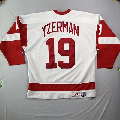 Steve Yzerman Pro Player Detroit Red Wings NHL Hockey Jersey X-Large White *Read - Image 1 of 4
