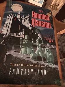 Riesiges 54" großes Disneyland Tokyo Haunted Mansion Attraktion Poster in Parkgröße SELTEN - Bild 1 von 2