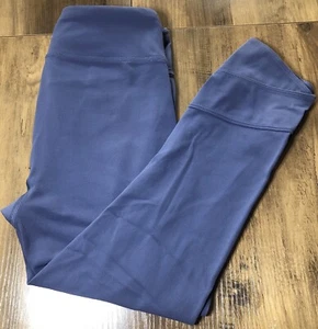 ATHLETA GIRL ON POINTE CROSS HEM CAPRI LEGGING Size L 12 - Picture 1 of 9